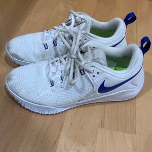 nike volleyball court shoes